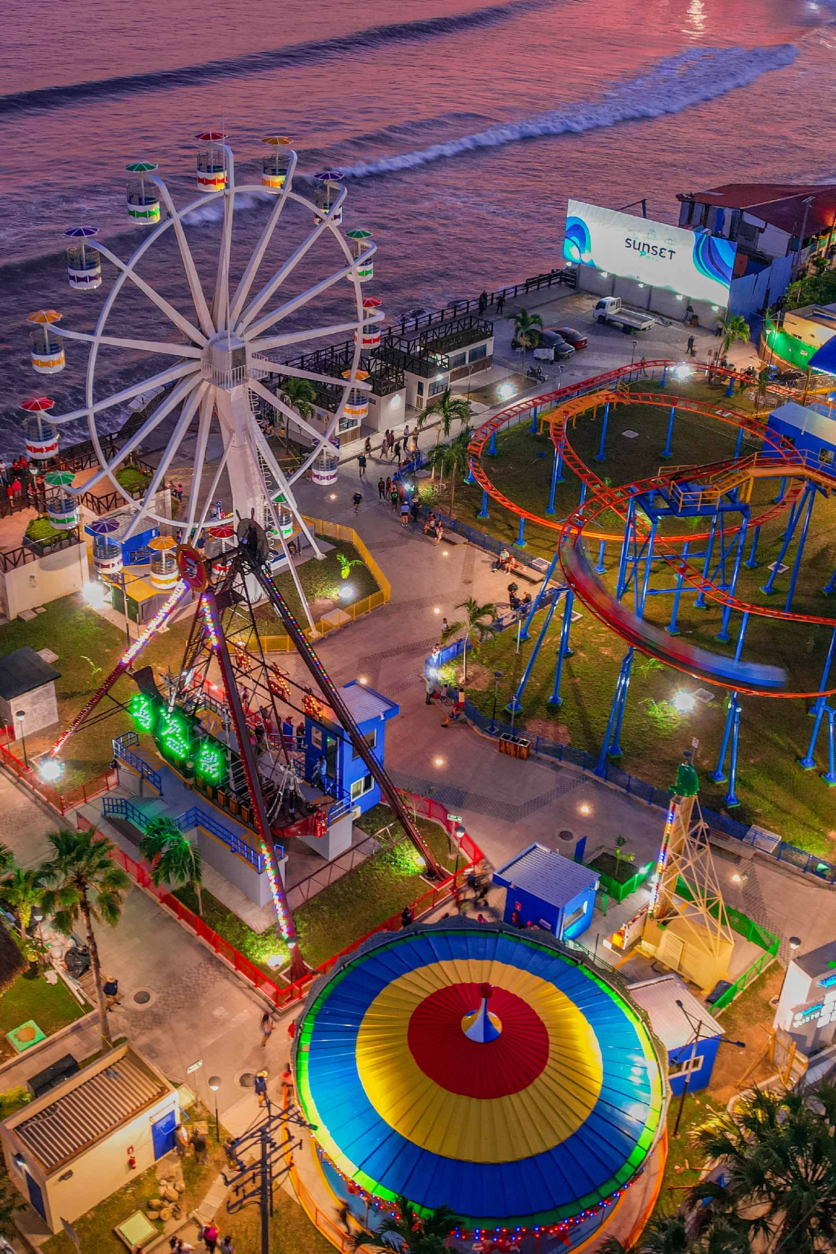 Costa El Tunco en atardecer